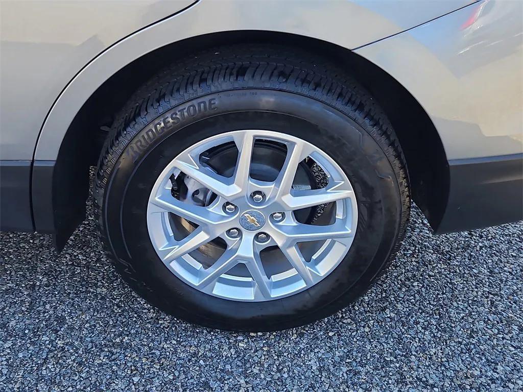 used 2024 Chevrolet Equinox car, priced at $25,987