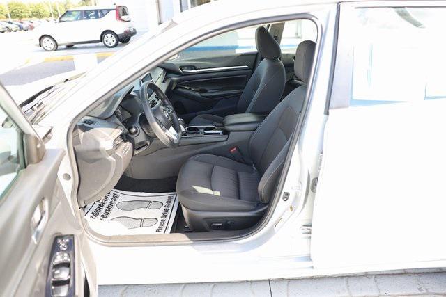 used 2023 Nissan Altima car, priced at $19,995