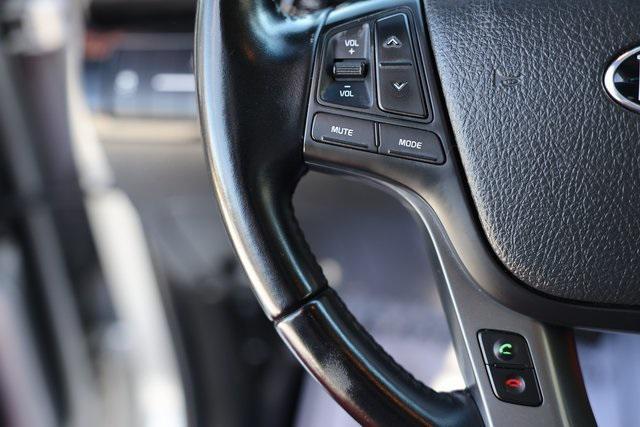 used 2014 Kia Sorento car, priced at $9,441