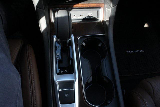 new 2025 Subaru Ascent car, priced at $50,224