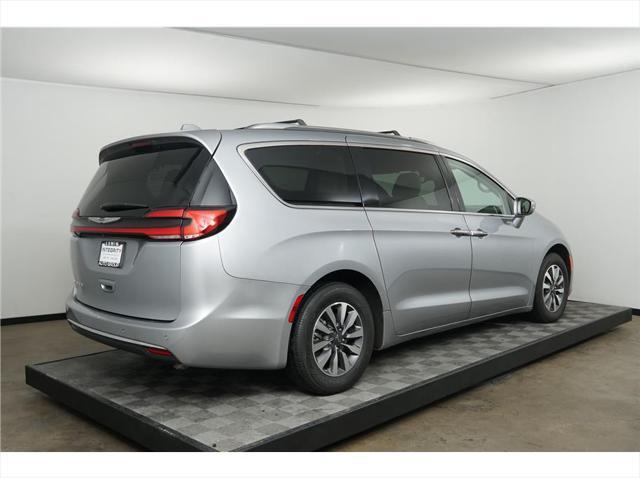 used 2021 Chrysler Pacifica car, priced at $21,999