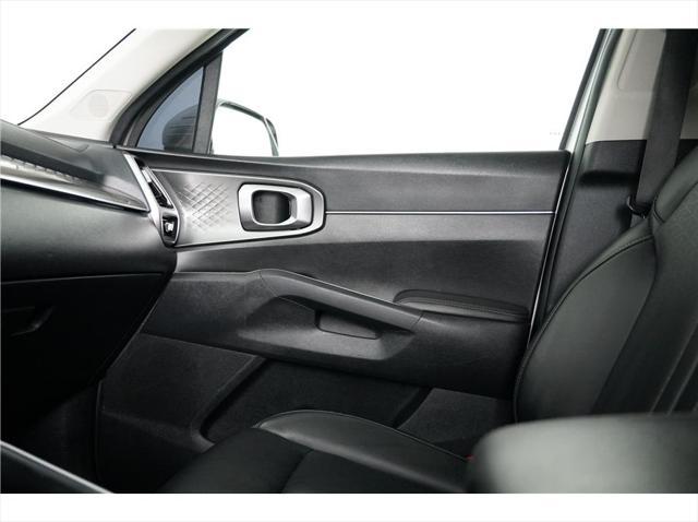 used 2022 Kia Sorento Hybrid car, priced at $21,999