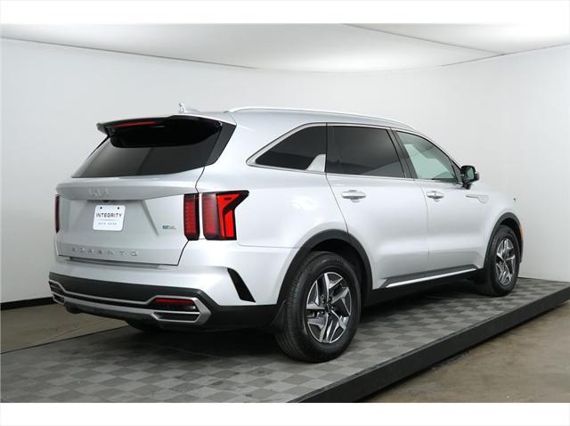 used 2022 Kia Sorento Hybrid car, priced at $21,999
