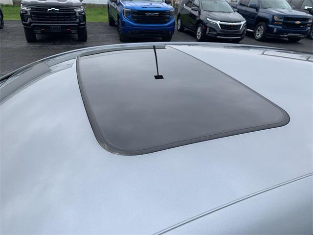 used 2024 Buick Envista car, priced at $28,000