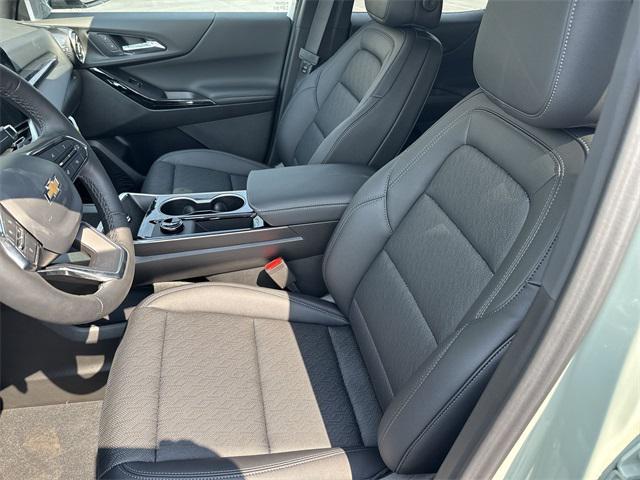 new 2026 Chevrolet Equinox car, priced at $29,679