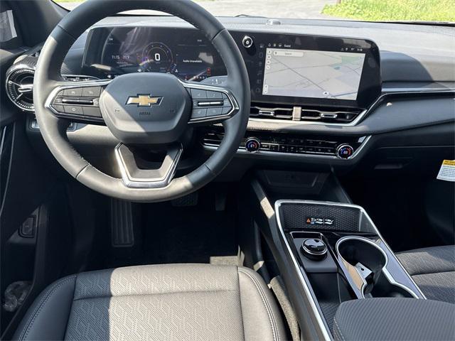 new 2026 Chevrolet Equinox car, priced at $29,679