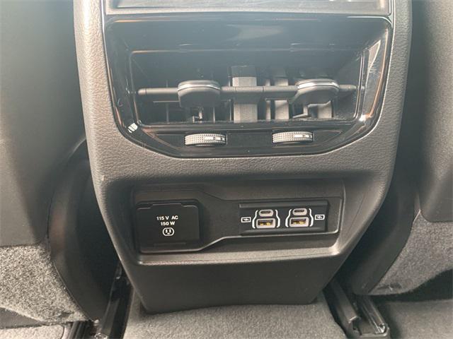 used 2023 Jeep Grand Cherokee car, priced at $34,400