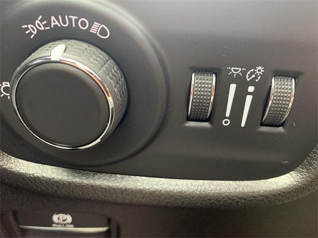 used 2023 Jeep Grand Cherokee car, priced at $34,400