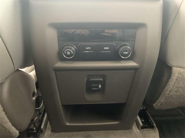 used 2021 Chevrolet Traverse car, priced at $24,000
