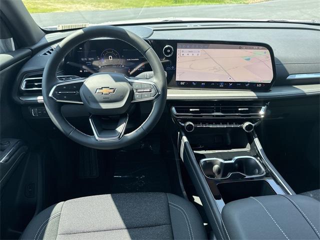 new 2025 Chevrolet Traverse car, priced at $39,070
