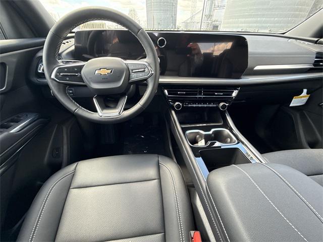 new 2025 Chevrolet Traverse car, priced at $40,381