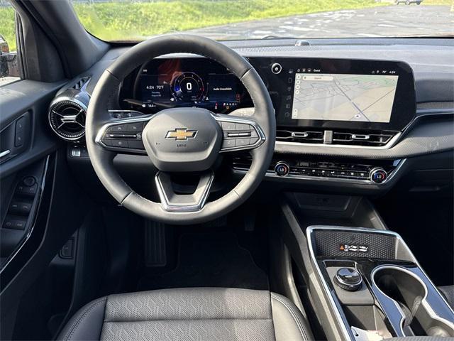 new 2026 Chevrolet Equinox car, priced at $30,802
