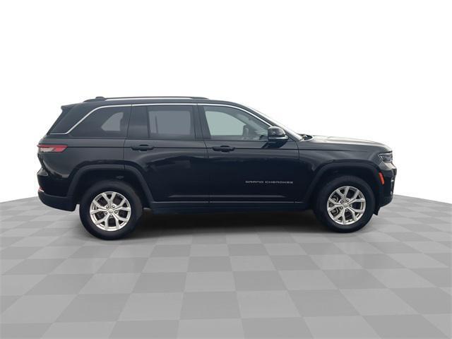used 2023 Jeep Grand Cherokee car, priced at $29,000