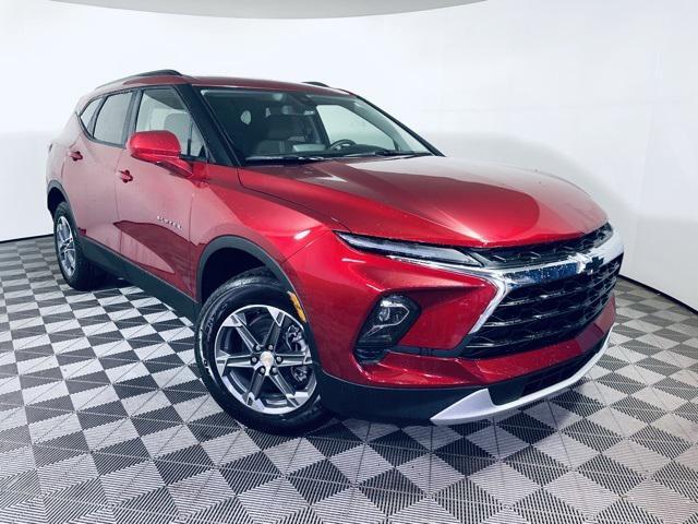 new 2025 Chevrolet Blazer car, priced at $36,222