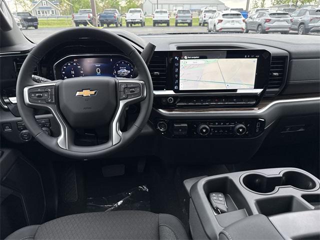 new 2025 Chevrolet Silverado 1500 car, priced at $51,061