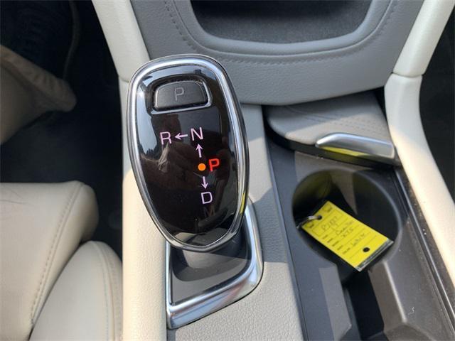 used 2017 Cadillac XT5 car, priced at $20,000
