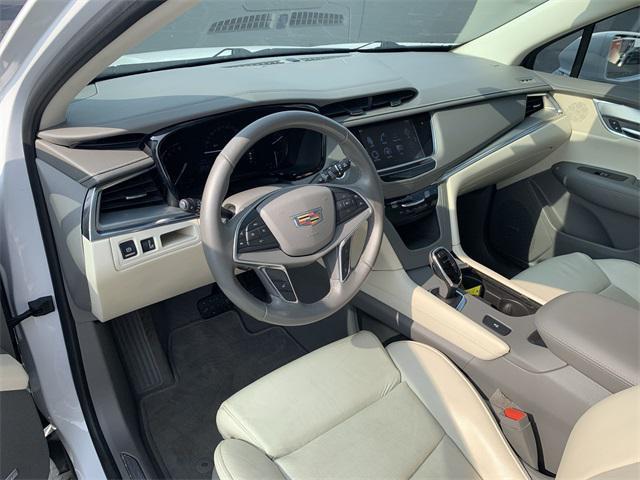 used 2017 Cadillac XT5 car, priced at $20,000