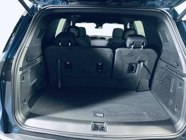 used 2025 Chevrolet Traverse car, priced at $44,500