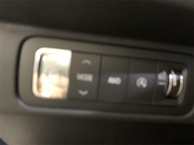 used 2025 Chevrolet Traverse car, priced at $44,500