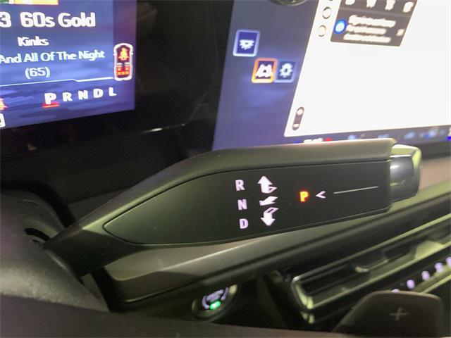used 2025 Chevrolet Traverse car, priced at $44,500