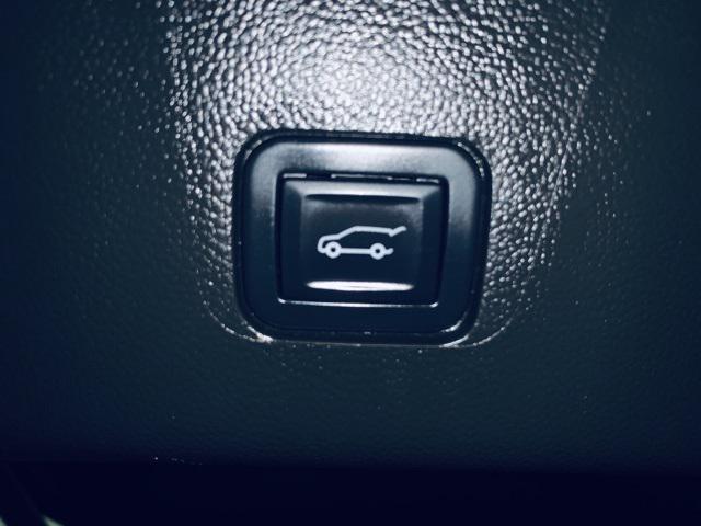 used 2022 Chevrolet Traverse car, priced at $30,500