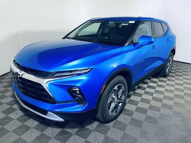 new 2025 Chevrolet Blazer car, priced at $35,724