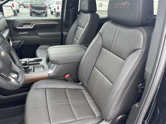 new 2025 Chevrolet Silverado 1500 car, priced at $67,863