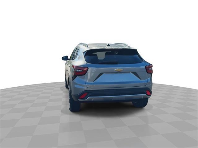 new 2025 Chevrolet Trax car, priced at $23,917