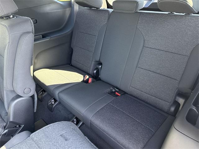 new 2025 Chevrolet Traverse car, priced at $39,939