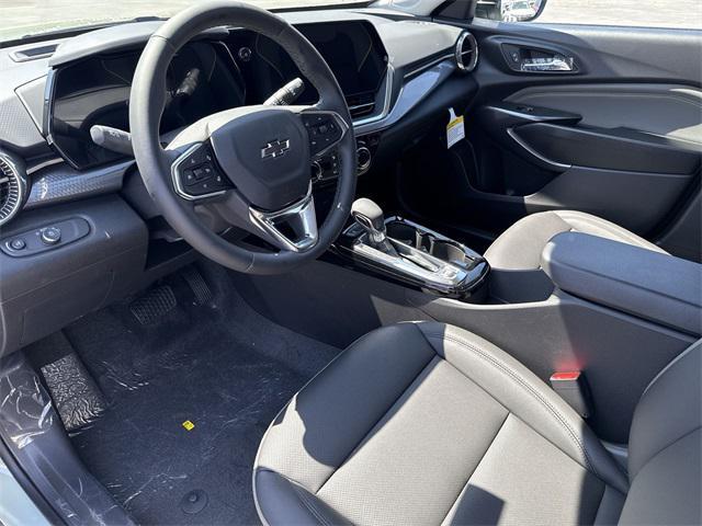 new 2025 Chevrolet Trax car, priced at $25,182