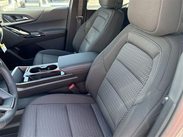 new 2025 Chevrolet Equinox car, priced at $30,633