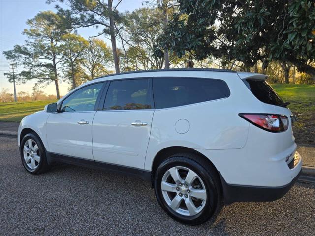 used 2017 Chevrolet Traverse car, priced at $9,999