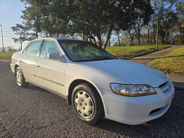 used 1998 Honda Accord car, priced at $5,700