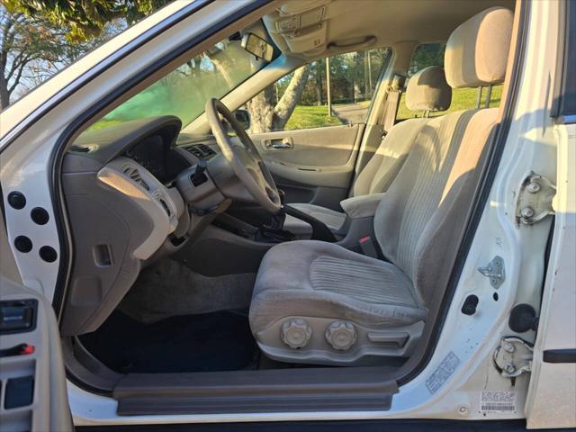 used 1998 Honda Accord car, priced at $5,700