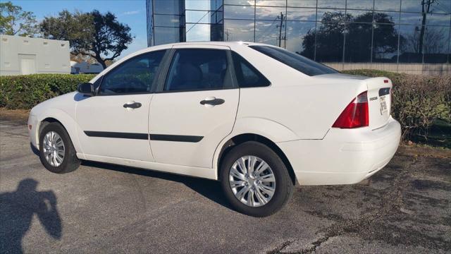 used 2006 Ford Focus car, priced at $2,750