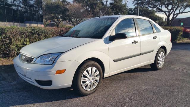 used 2006 Ford Focus car, priced at $2,750