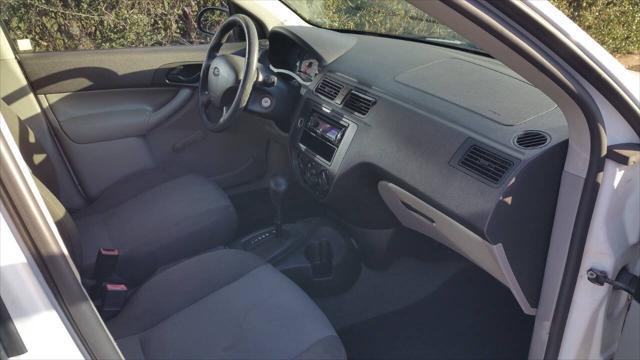 used 2006 Ford Focus car, priced at $2,750