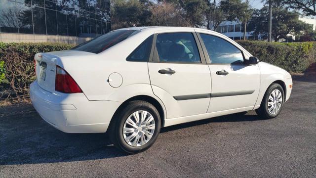 used 2006 Ford Focus car, priced at $2,750