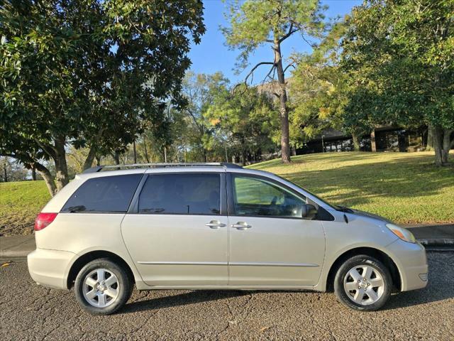 used 2004 Toyota Sienna car, priced at $5,900