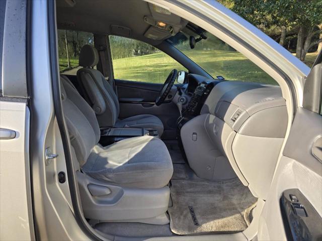 used 2004 Toyota Sienna car, priced at $5,900