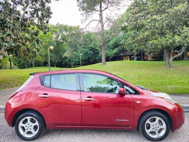 used 2011 Nissan Leaf car, priced at $6,500