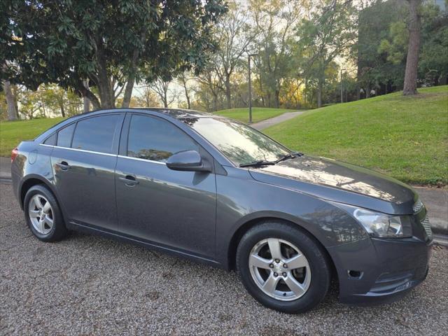 used 2013 Chevrolet Cruze car, priced at $6,500