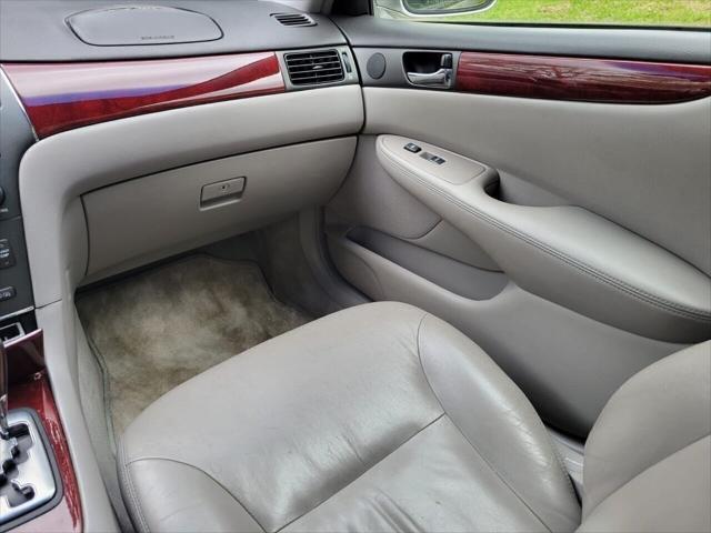 used 2003 Lexus ES 300 car, priced at $5,499