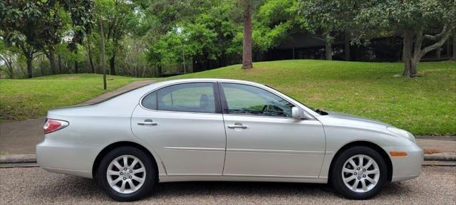 used 2003 Lexus ES 300 car, priced at $5,499