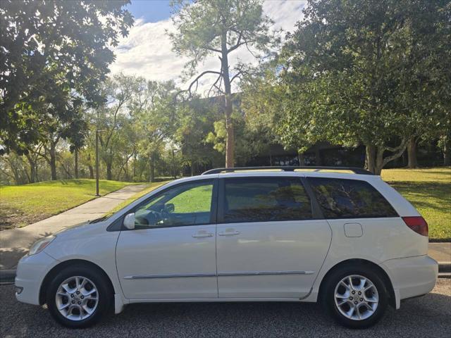 used 2004 Toyota Sienna car, priced at $7,999