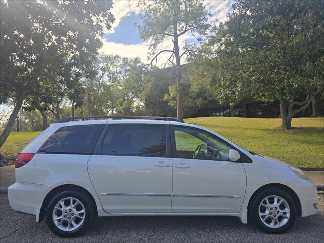 used 2004 Toyota Sienna car, priced at $7,999