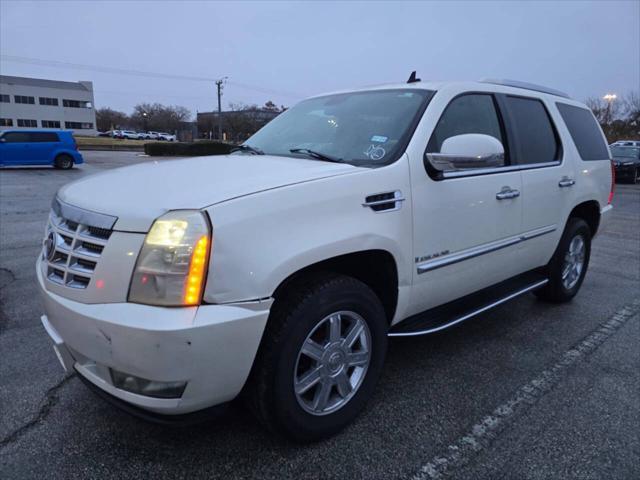 used 2007 Cadillac Escalade car, priced at $10,500