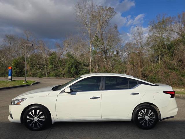 used 2019 Nissan Altima car, priced at $9,300