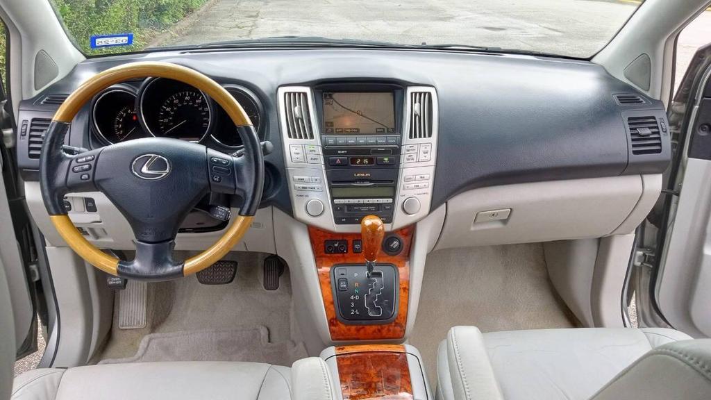 used 2006 Lexus RX 330 car, priced at $9,500