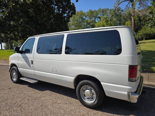 used 2006 Ford E150 car, priced at $8,900